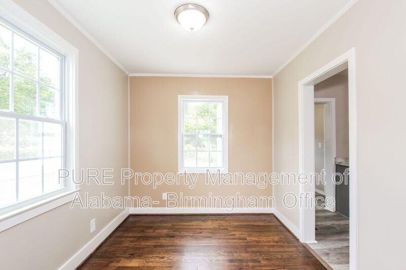 208 22nd St Sw - Photo 4 of 22
