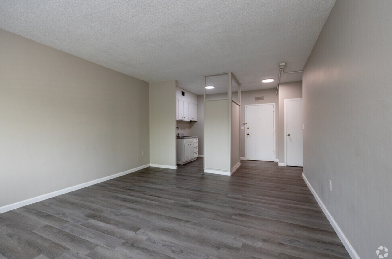 Independence Tower - Photo 5 of 20
