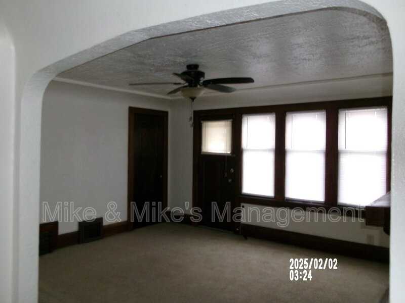 4163A N 20th St - Photo 3 of 20
