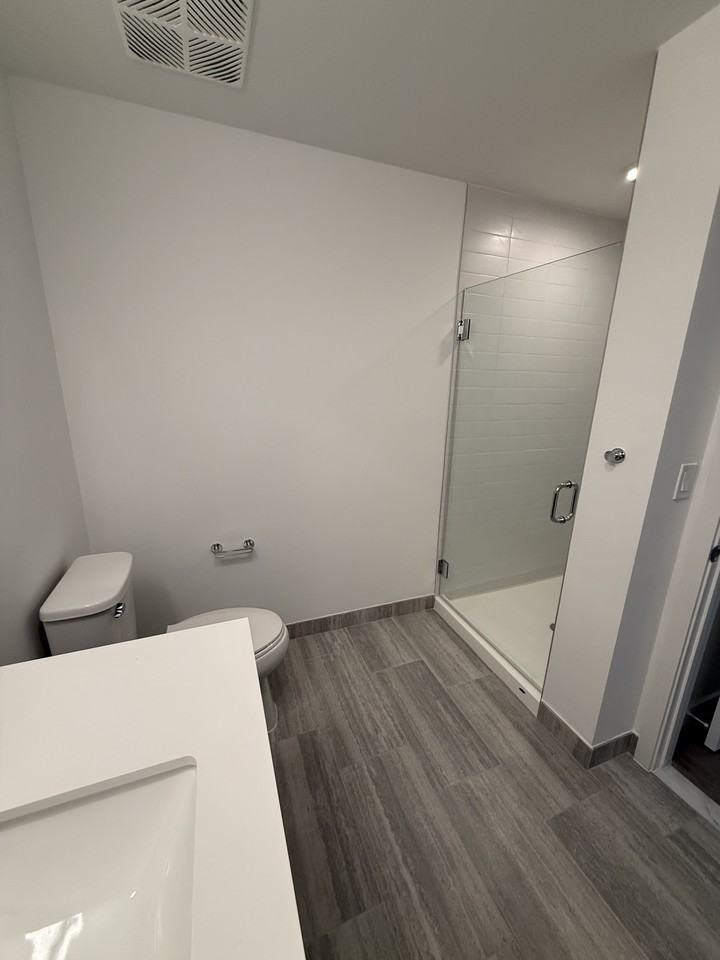 223 Northeast 27th Street #B - Photo 2 of 9