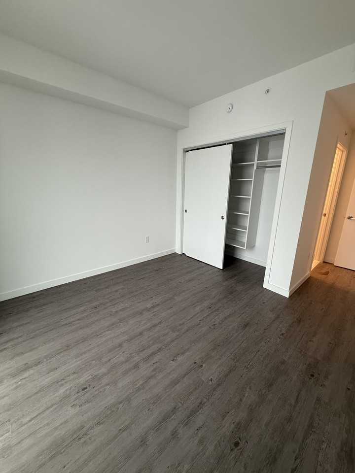223 Northeast 27th Street #B - Photo 3 of 9