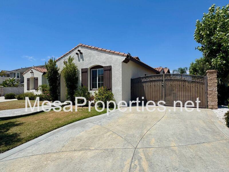 28610 Strauss Ln - Photo 4 of 50