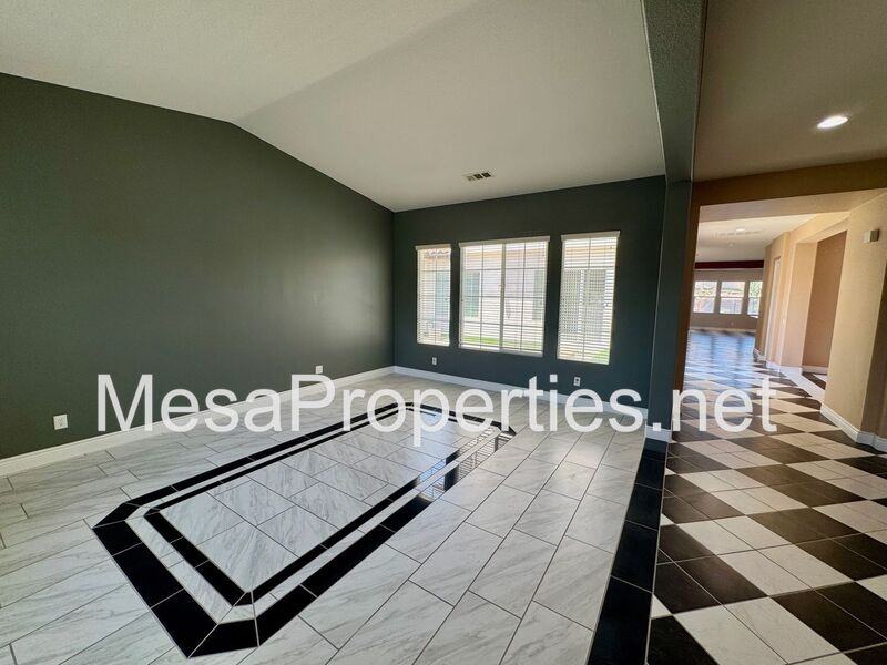 28610 Strauss Ln - Photo 6 of 50