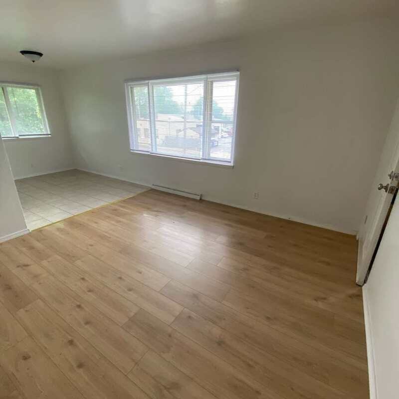 111 Andrew Ave - Photo 2 of 14