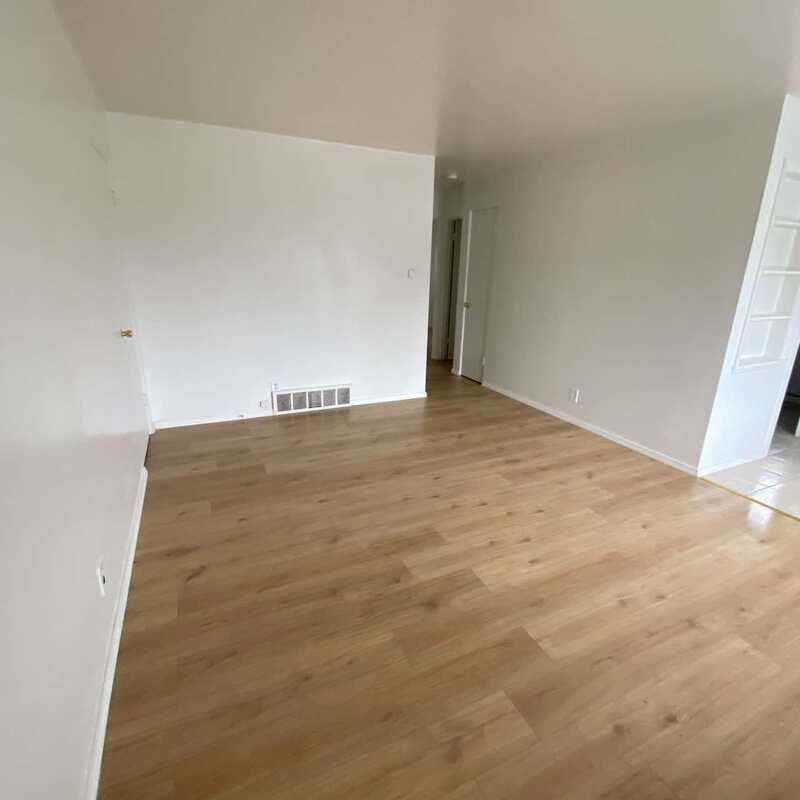 111 Andrew Ave - Photo 3 of 14