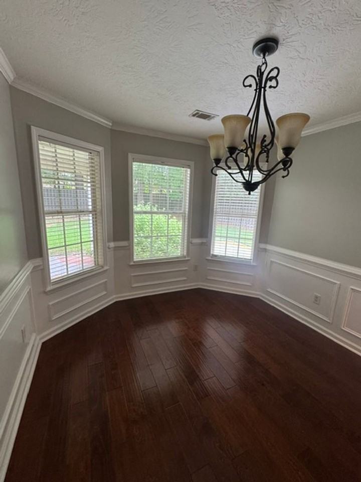 377 Sandleton Way - Photo 5 of 36