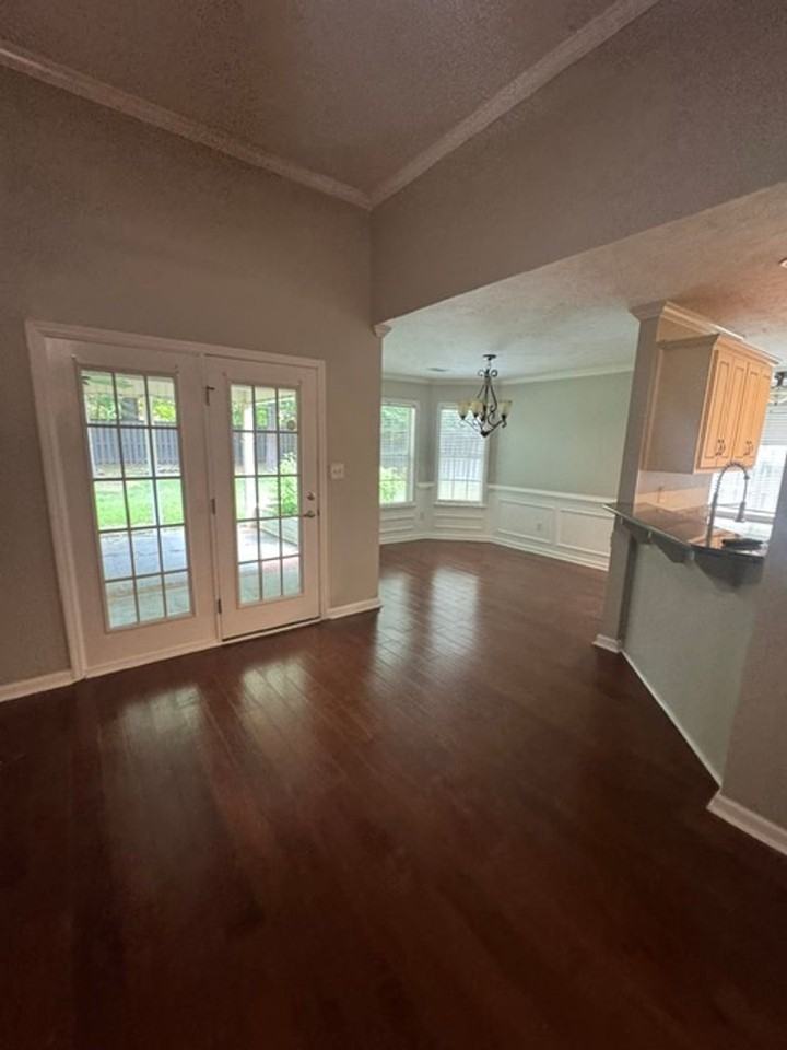 377 Sandleton Way - Photo 6 of 36