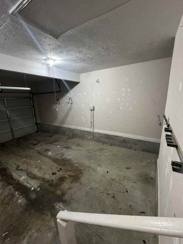 377 Sandleton Way - Photo 7 of 36