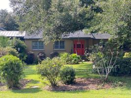 featured image of 2118 Canal St