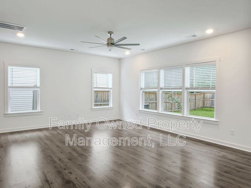 187 Surfbird Rd - Photo 7 of 36