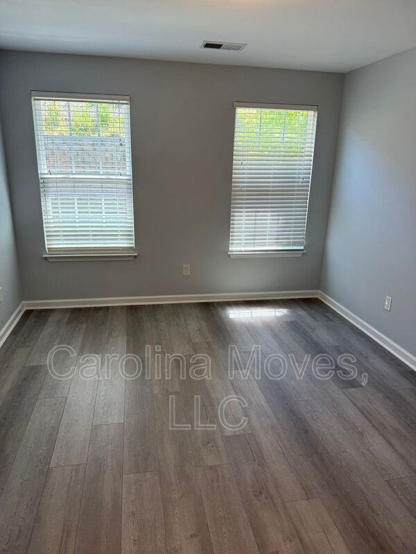 479 Woodbark Ct - Photo 4 of 20