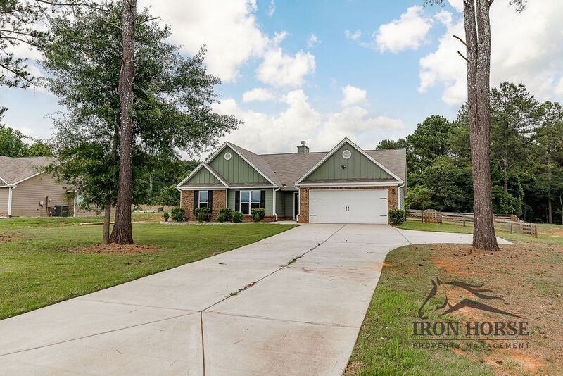 1394 Hardigree Rd - Photo 2 of 43