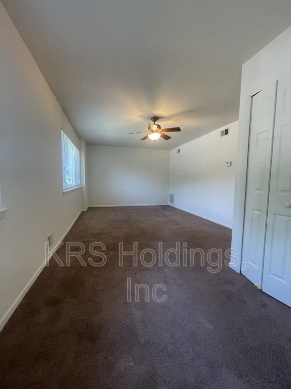 3828 Miramonte Pl #B - Photo 3 of 18