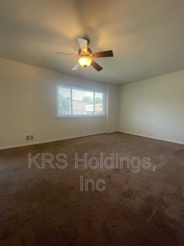 3828 Miramonte Pl #B - Photo 6 of 18