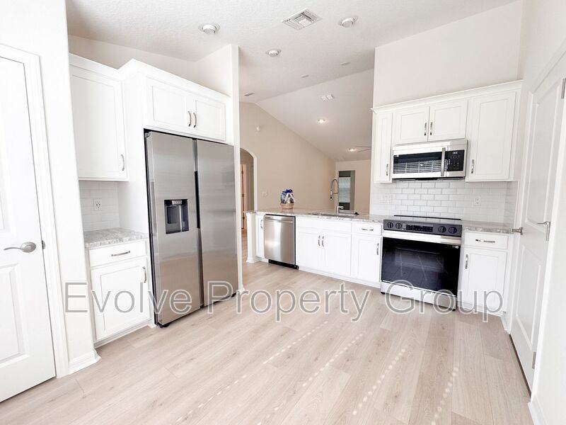 6 Pickcane Ln - Photo 4 of 37
