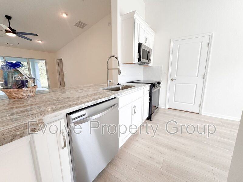 6 Pickcane Ln - Photo 5 of 37