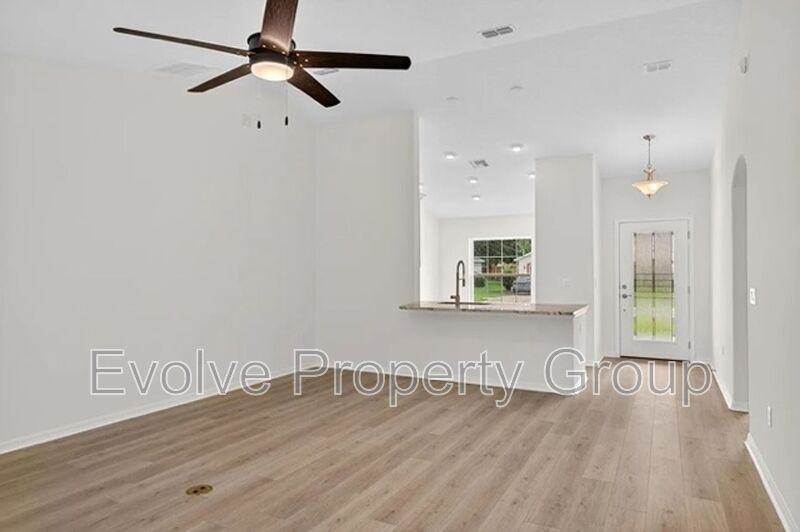 6 Pickcane Ln