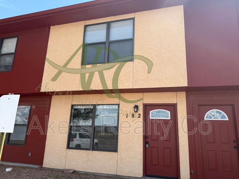 182 E Spaulding Ave - Photo 2 of 14
