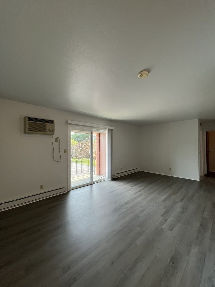 741 North Macomb Street - Photo 4 of 13