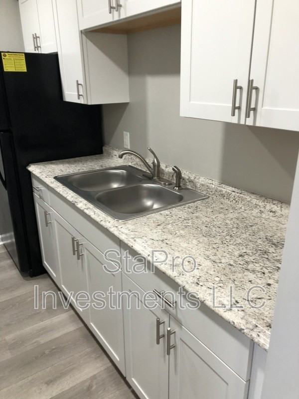 2360 Hamilton Ave #28 - Photo 4 of 12
