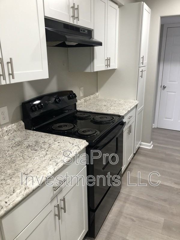 2360 Hamilton Ave #28 - Photo 5 of 12