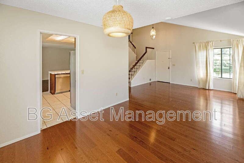 2726 Garrity Ct - Photo 4 of 35