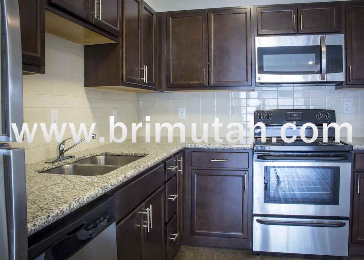 3225 South 900 East - Photo 3 of 50