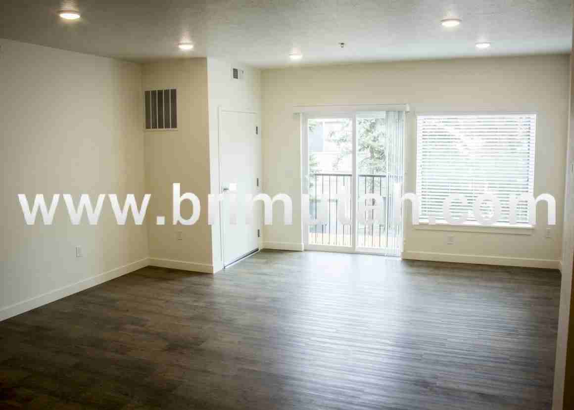 3225 South 900 East - Photo 6 of 50