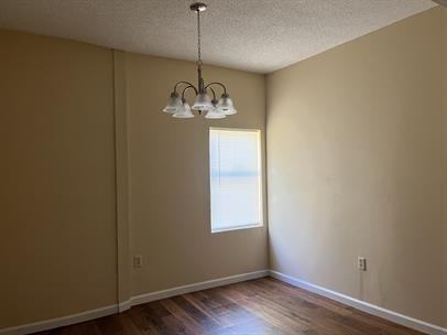 Lincoln Avenue 314 West - Photo 3 of 12