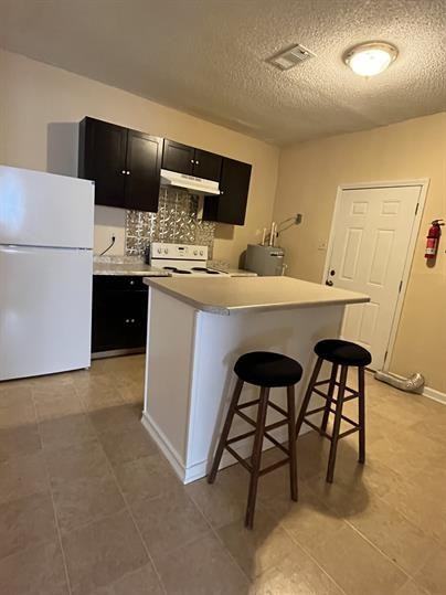 Lincoln Avenue 314 West - Photo 6 of 12