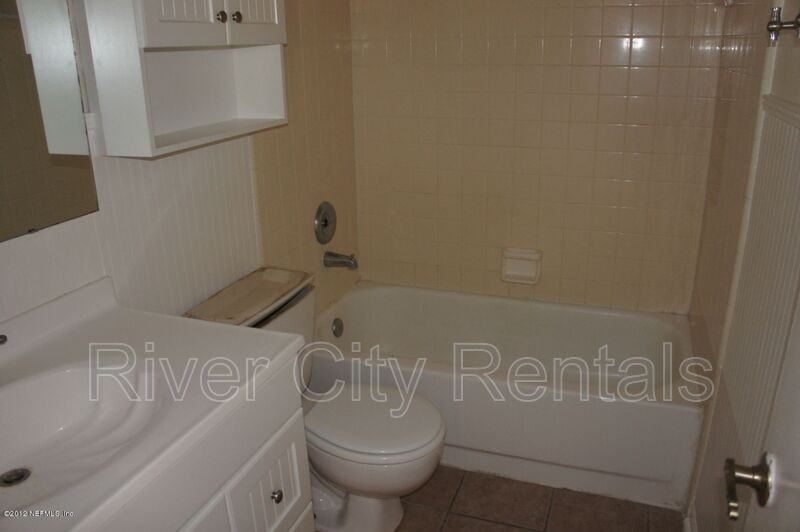 849 Candleknoll Ln - Photo 2 of 10