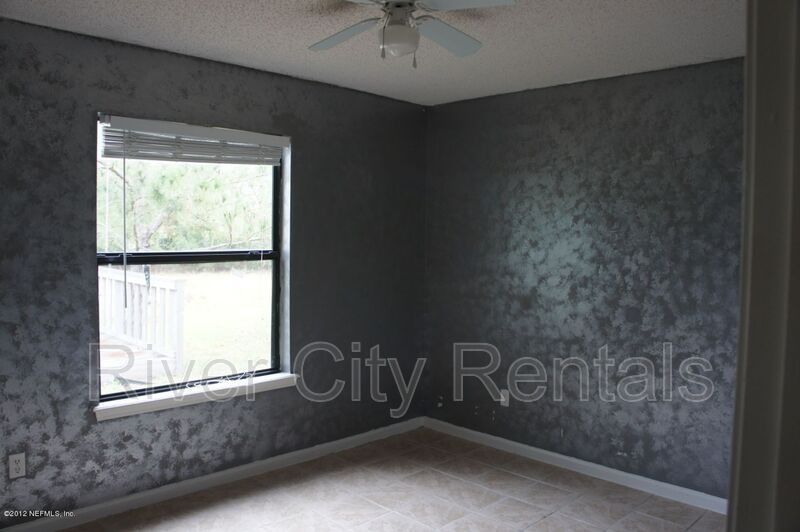 849 Candleknoll Ln - Photo 3 of 10