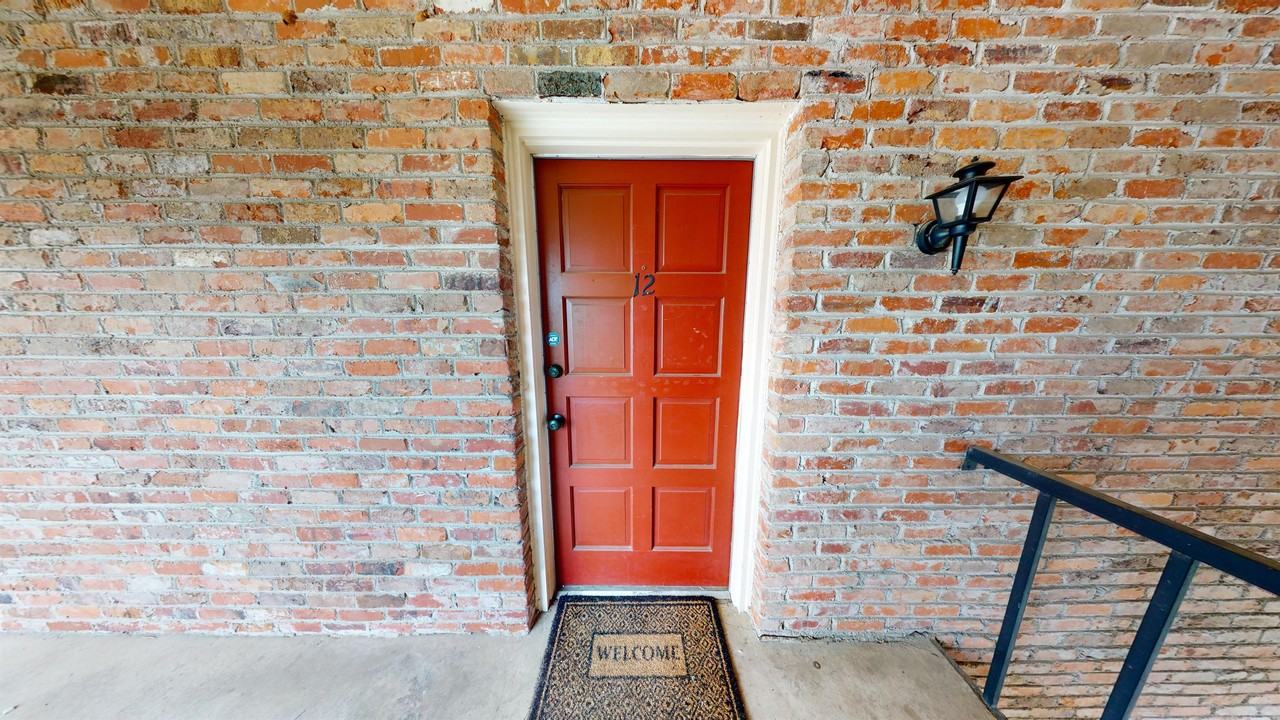 827 South Perry Street - Photo 2 of 17