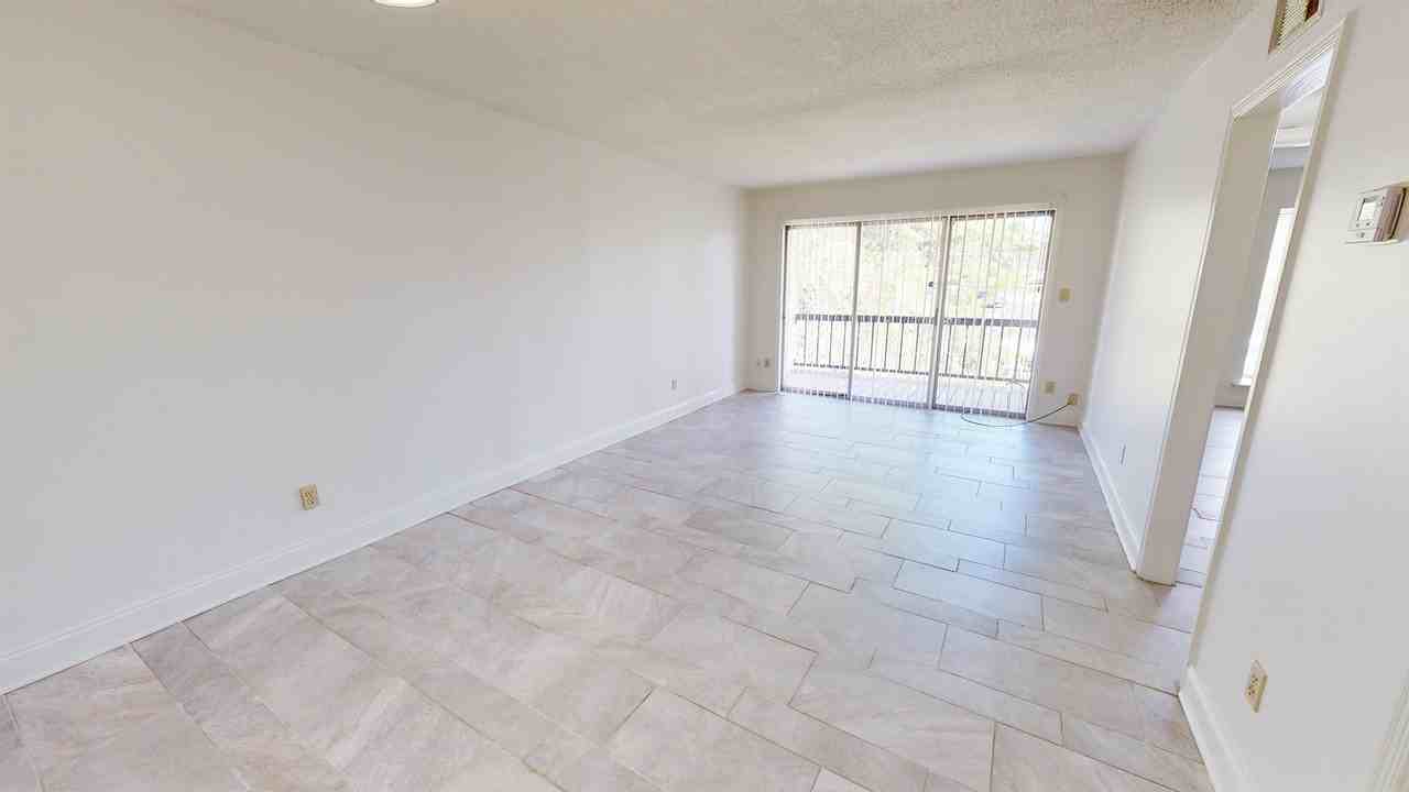 827 South Perry Street - Photo 3 of 17