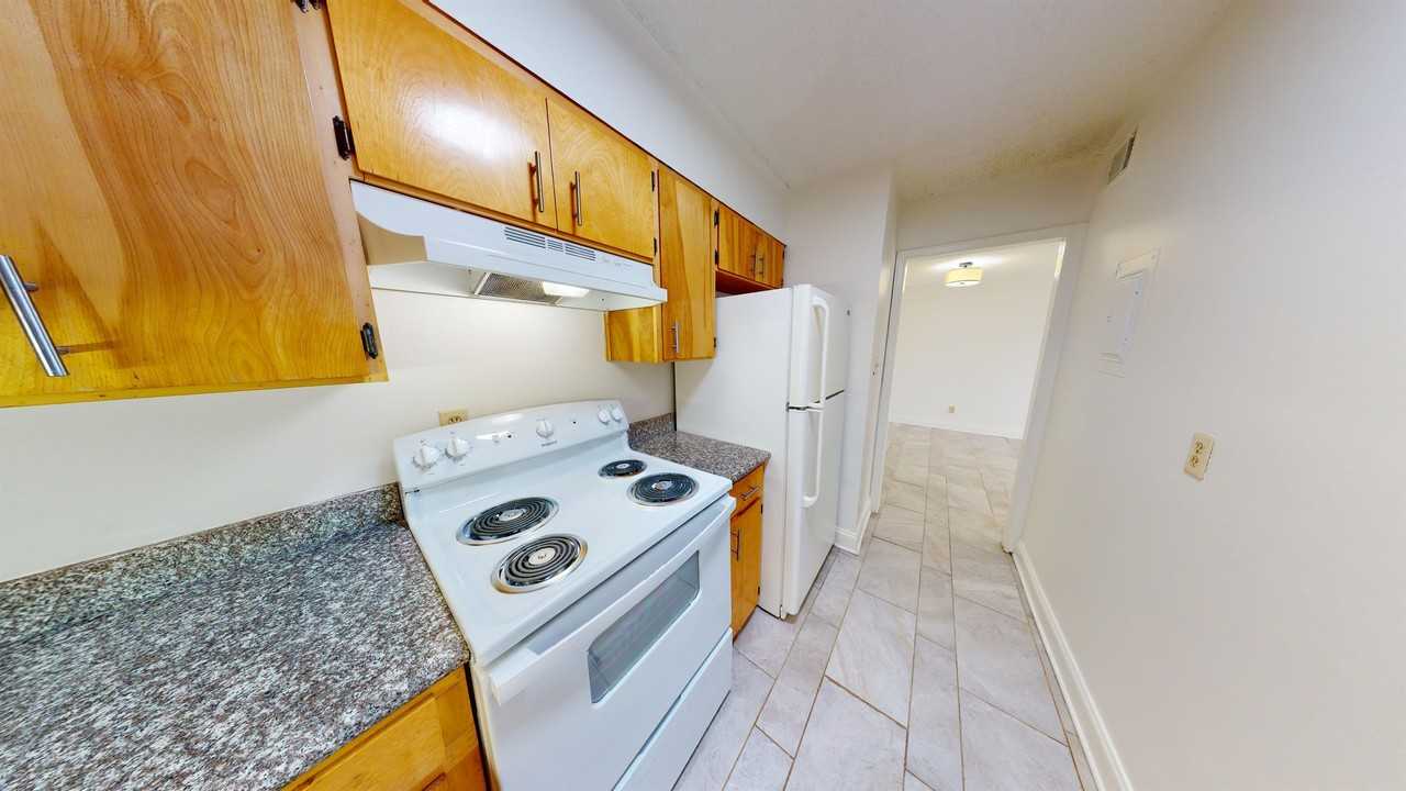 827 South Perry Street - Photo 6 of 17