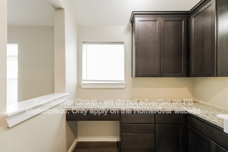 12626 Gallowhill Dr - Photo 2 of 22