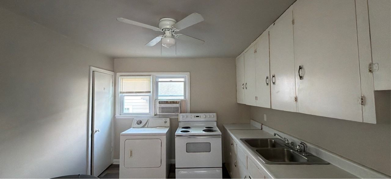 1605 Randolph Avenue Southeast - Photo 3 of 3