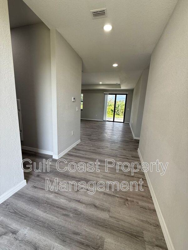 3103 58th St W - Photo 2 of 23