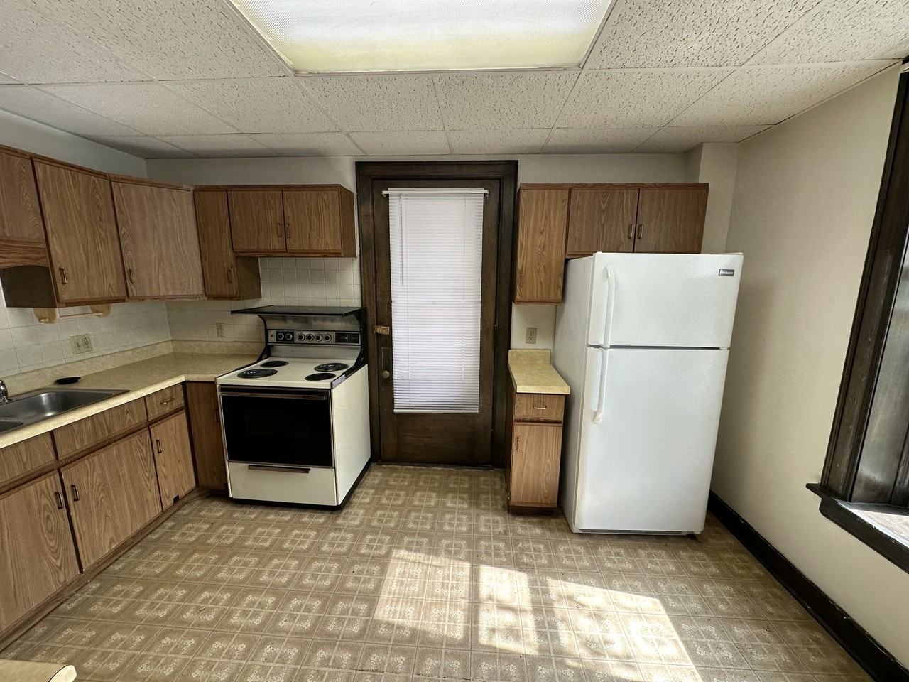 19 7th Ave SE - 39 Plex - Photo 2 of 10