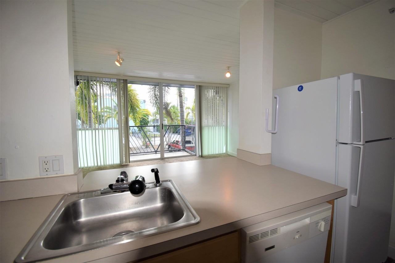 1520 Jackson Street - Photo 2 of 10