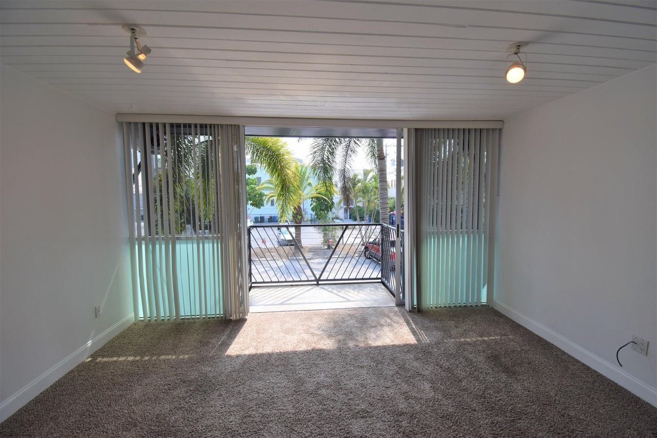 1520 Jackson Street - Photo 5 of 10