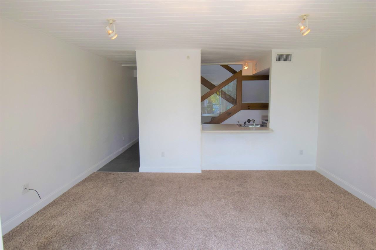 1520 Jackson Street - Photo 6 of 10