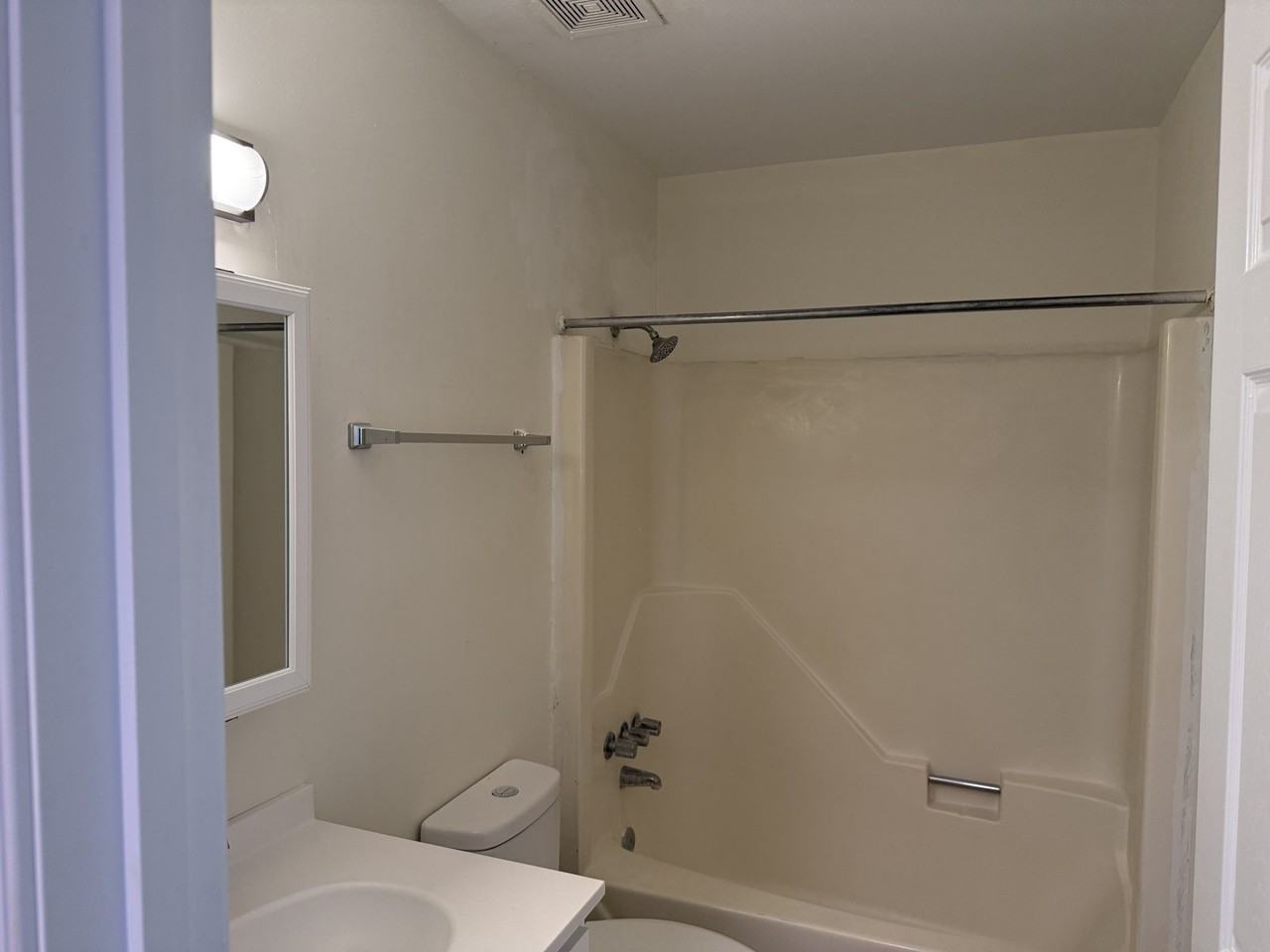3810 Symi Circle Apt 15 - Photo 6 of 8