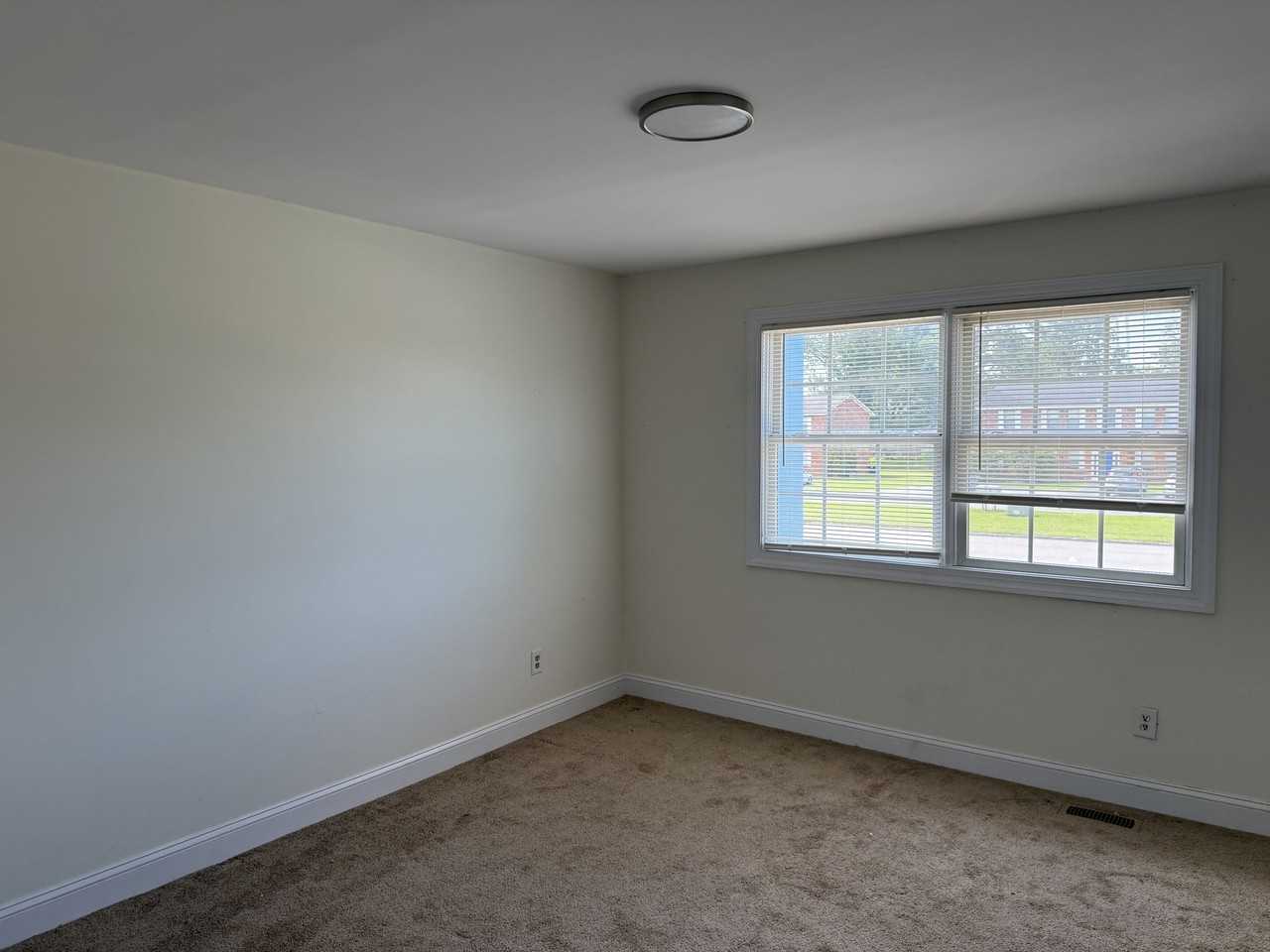 3810 Symi Circle Apt 15 - Photo 7 of 8