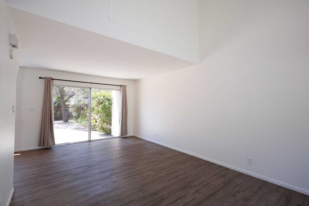1271 Prairie Dog Cir - Photo 7 of 29