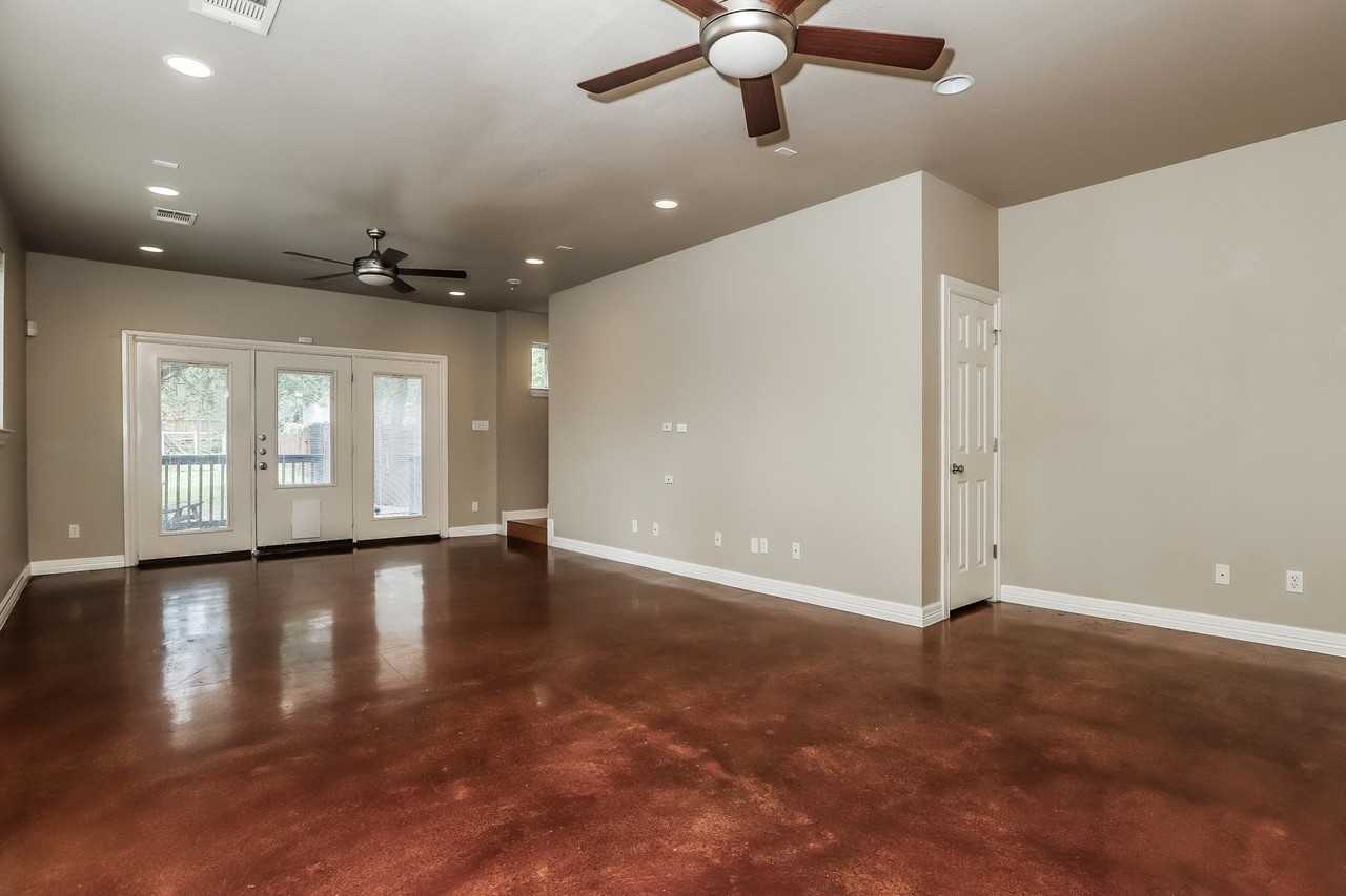 1701 Sanchez St - Photo 3 of 20