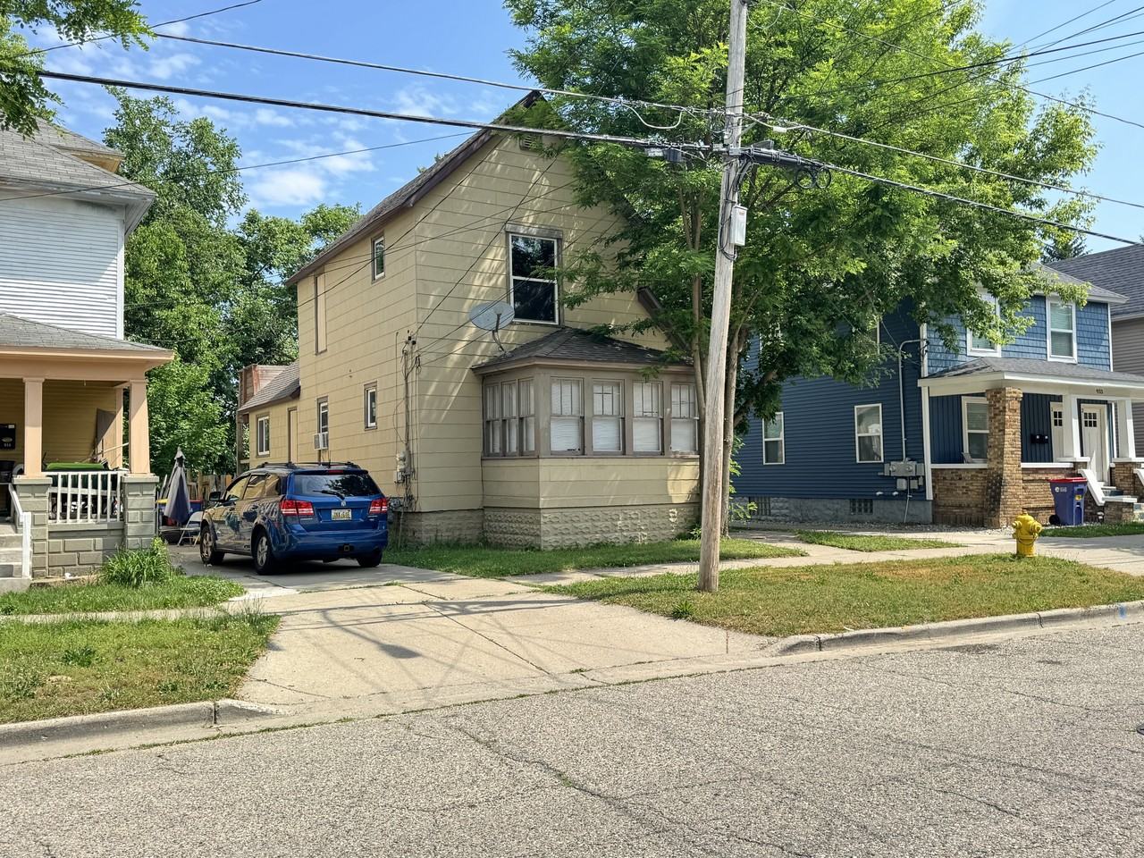 935 Chatham Street Northwest - Photo 2 of 30