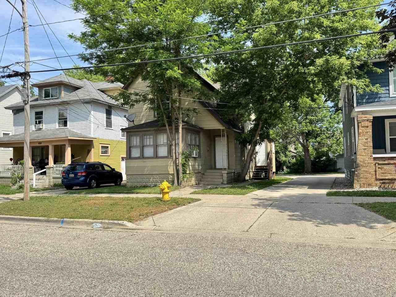 935 Chatham Street Northwest - Photo 3 of 30