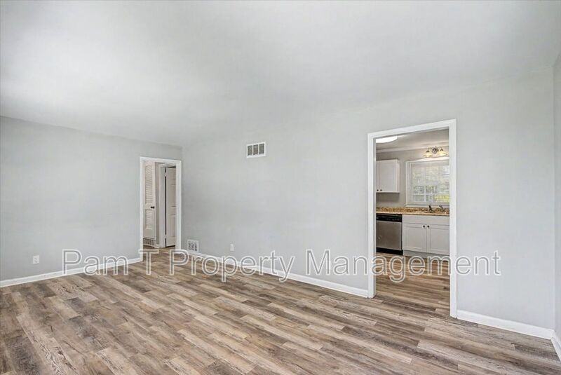 1719 E 59th St - Photo 4 of 22
