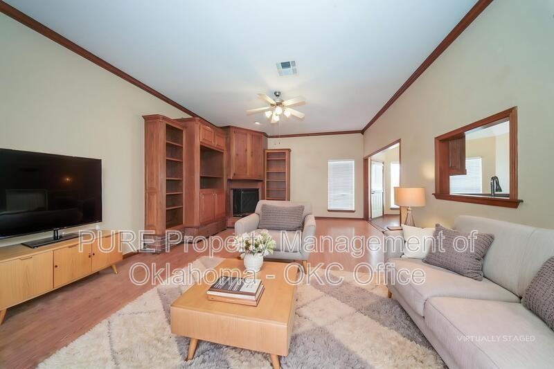 160 N Lakeside Ter - Photo 3 of 20